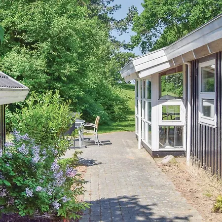 4 Bedroom Beautiful In Tranekaer * Skattebølle